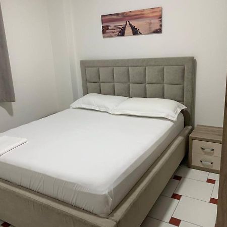 Jasmine Apartments ซารานเดอ ภายนอก รูปภาพ