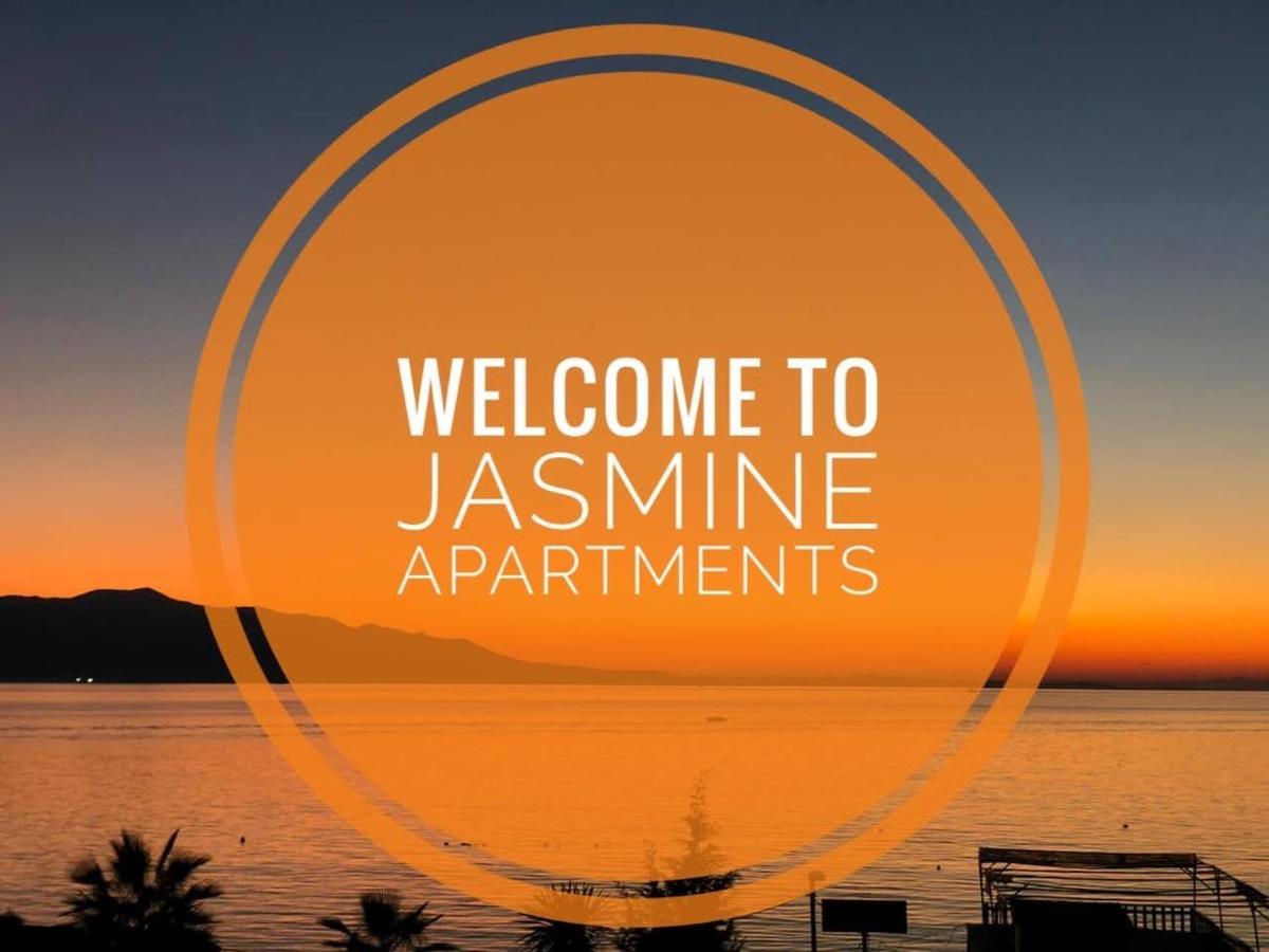 Jasmine Apartments ซารานเดอ ภายนอก รูปภาพ