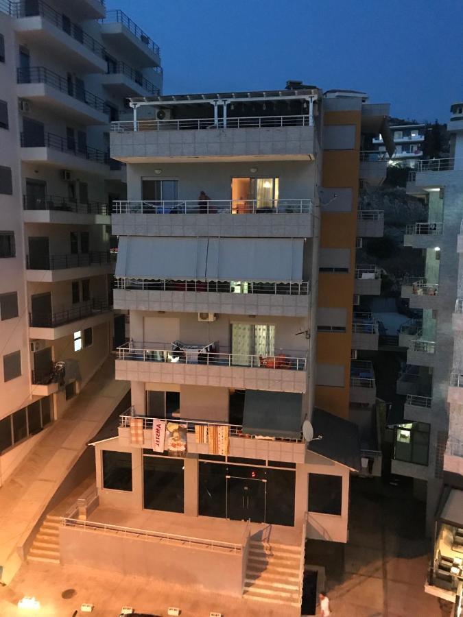 Jasmine Apartments ซารานเดอ ภายนอก รูปภาพ