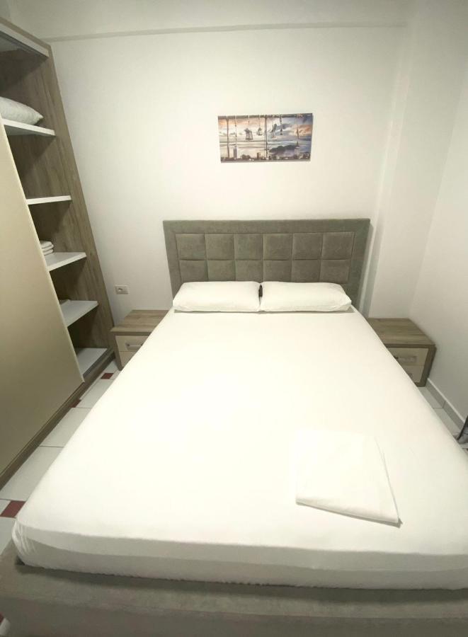 Jasmine Apartments ซารานเดอ ภายนอก รูปภาพ