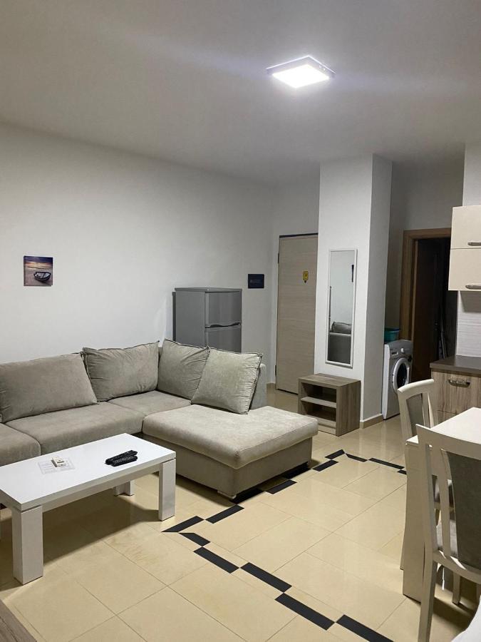 Jasmine Apartments ซารานเดอ ภายนอก รูปภาพ