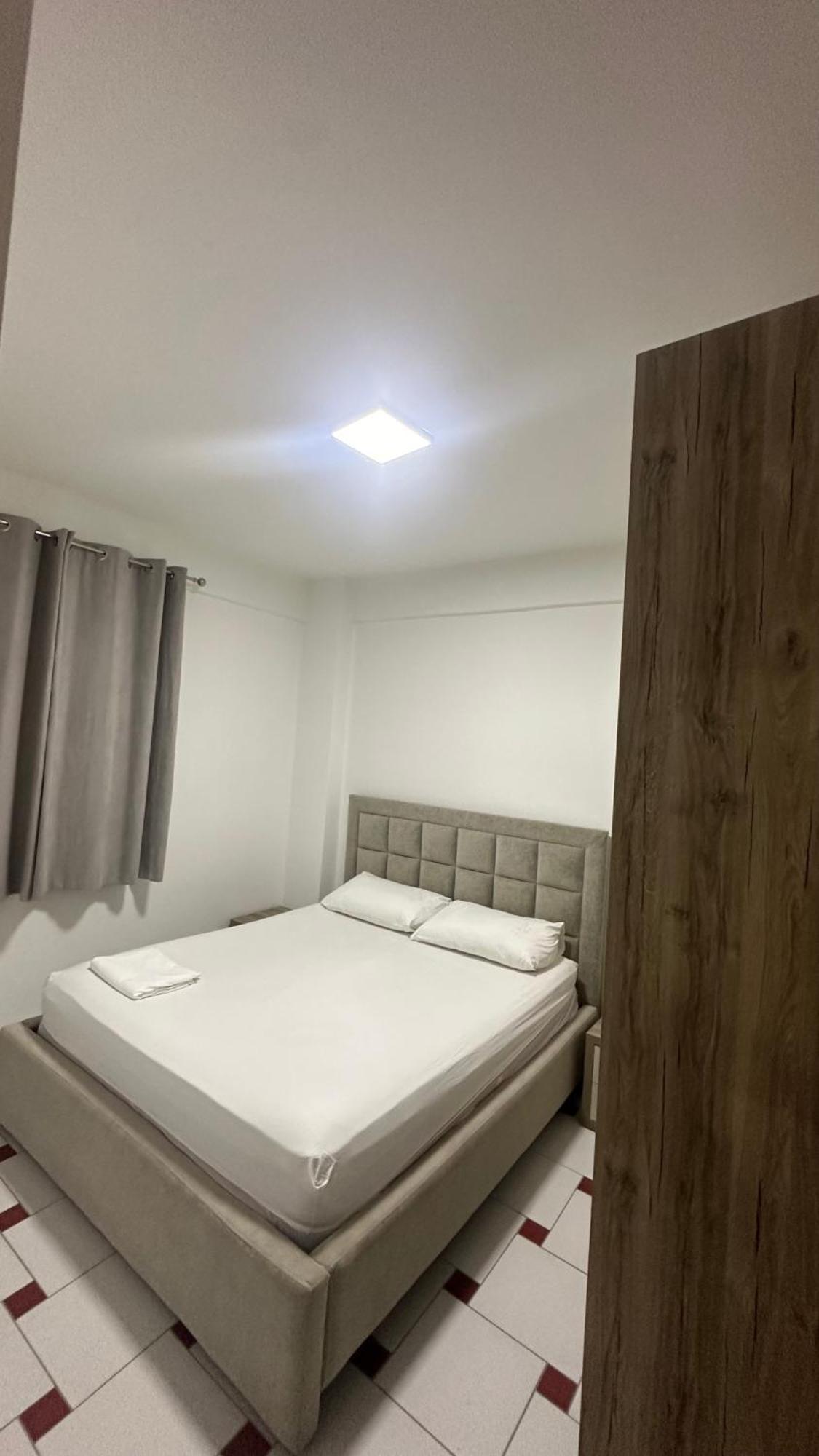 Jasmine Apartments ซารานเดอ ภายนอก รูปภาพ