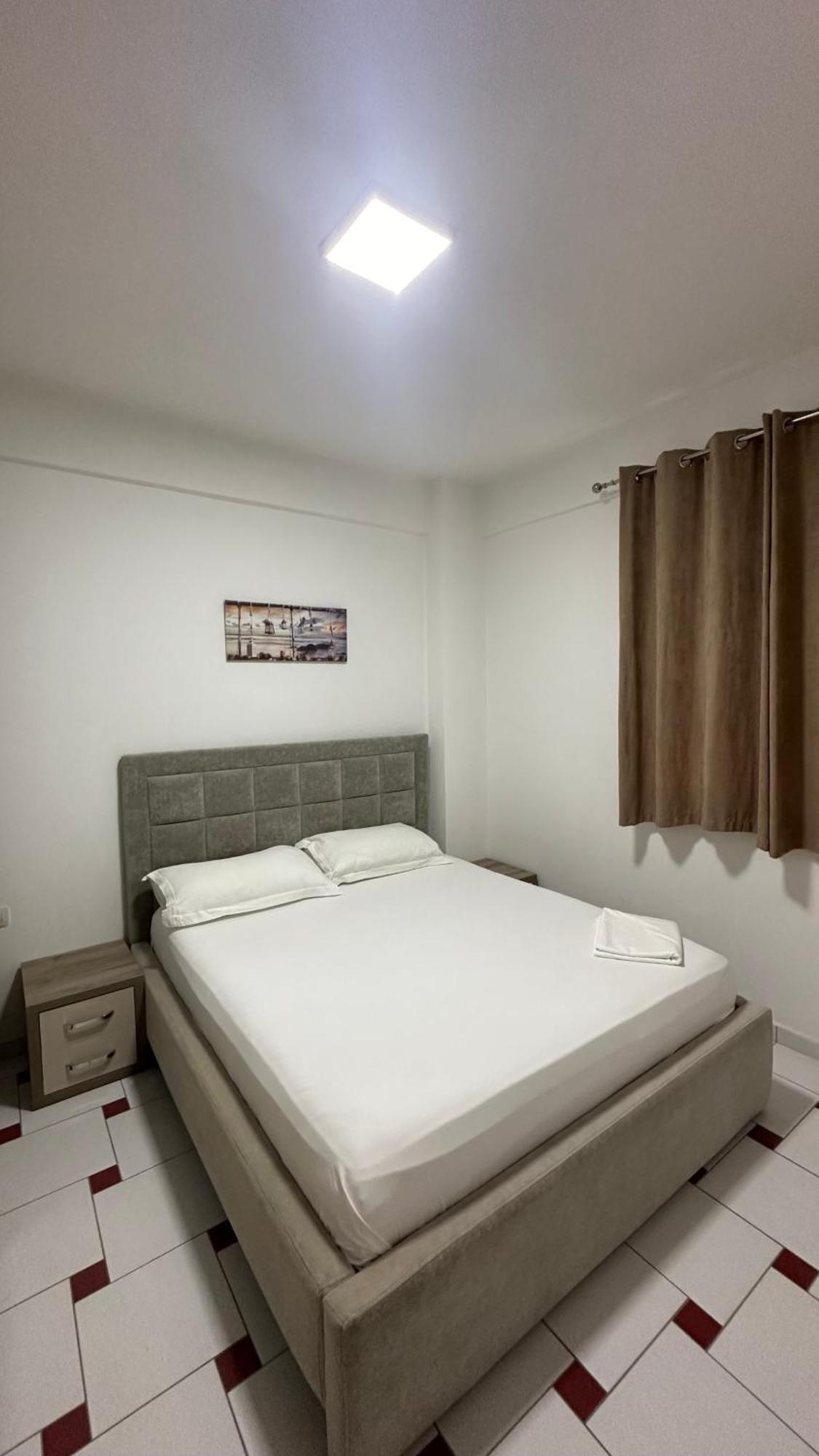 Jasmine Apartments ซารานเดอ ภายนอก รูปภาพ
