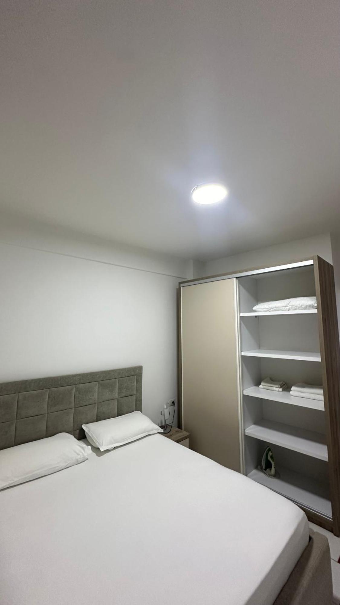 Jasmine Apartments ซารานเดอ ภายนอก รูปภาพ